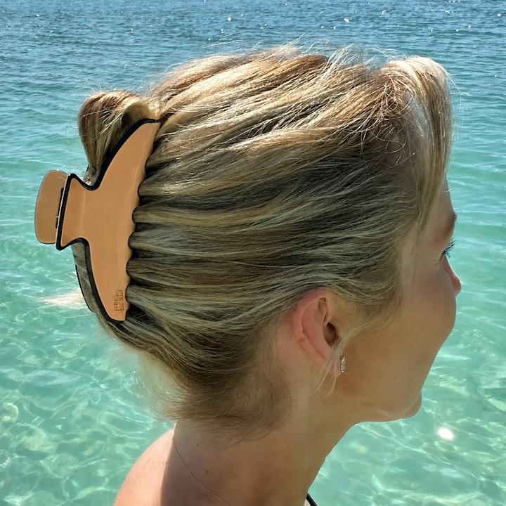 Cellulose Acetate Oversized Hair Claw Trim - Tan & Black - Image 1