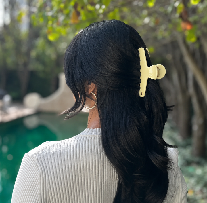 WS Cellulose Acetate Line Hair Claw 11.5cm Gelato - Yellow - Image 1