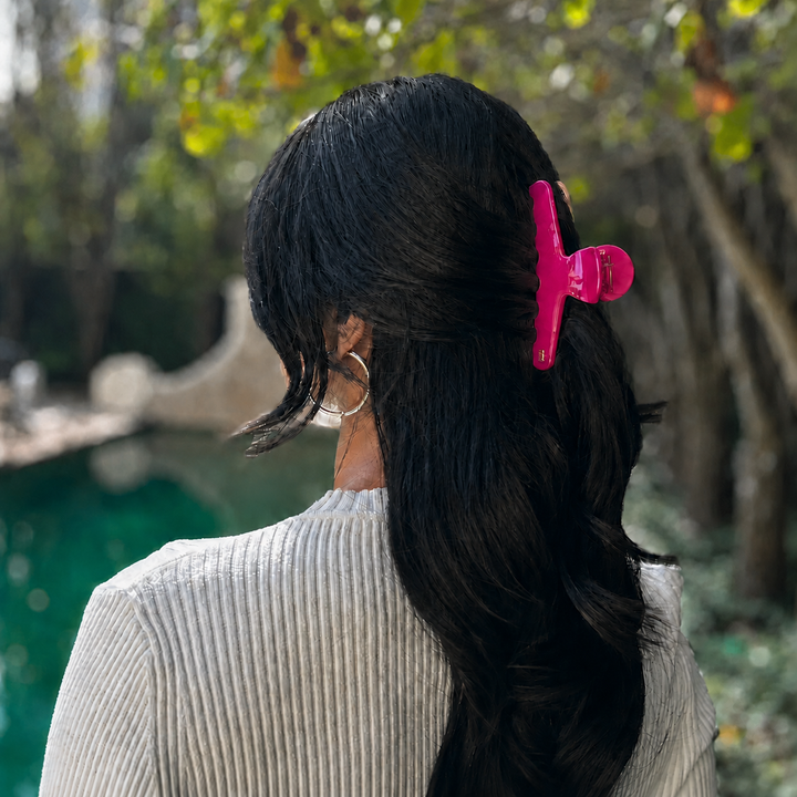 WS Cellulose Acetate Line Hair Claw 11.5cm Gelato - Viva Magenta - Image 1