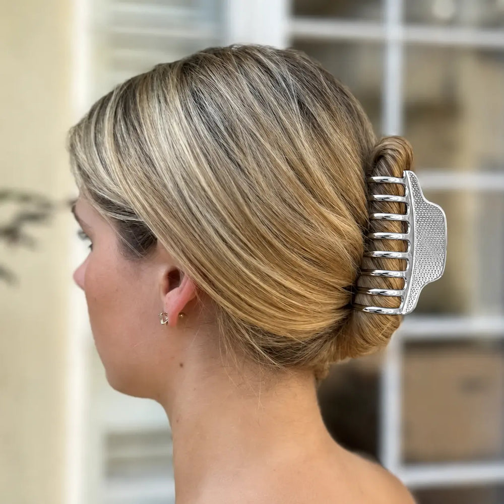 WS Oversized Metal Hair Claw - Silver - Image 1