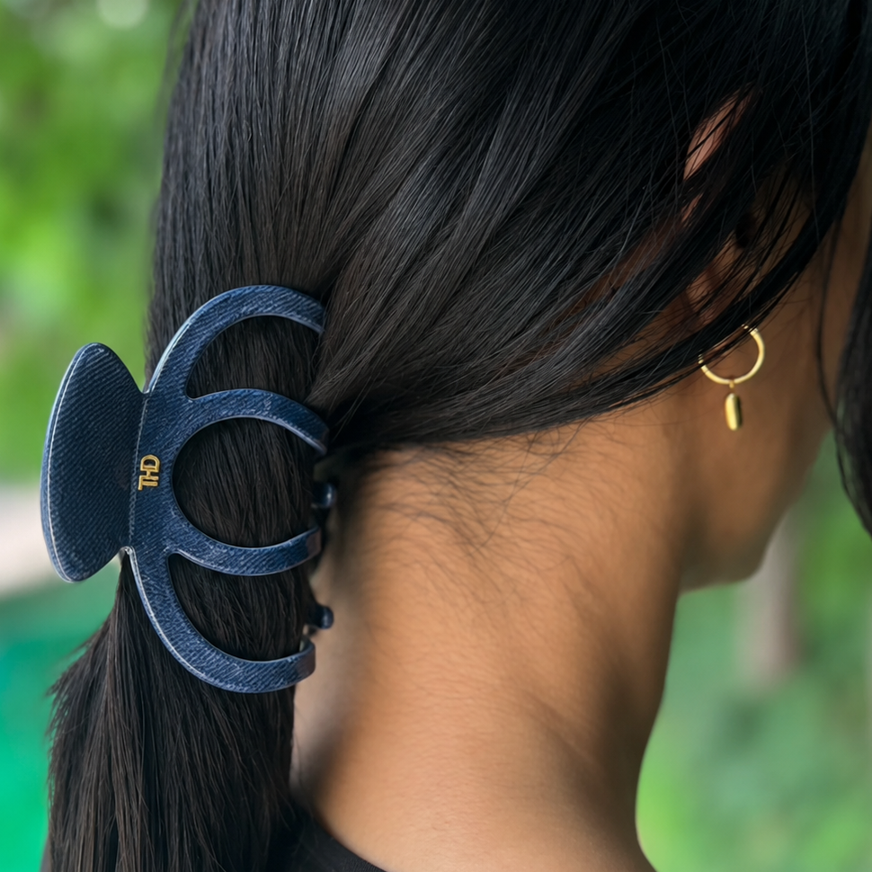WS Cellulose Acetate Octopus Oversized Hair Claw Trim - Denim - Image 1